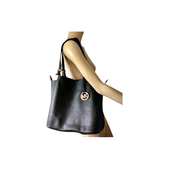 Michael Kors Camden Black Reversible Leather Tote with Gold Hardware GUC - Picture 1 of 10